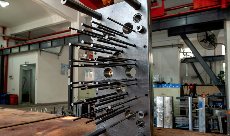 chốt đẩy khuôn